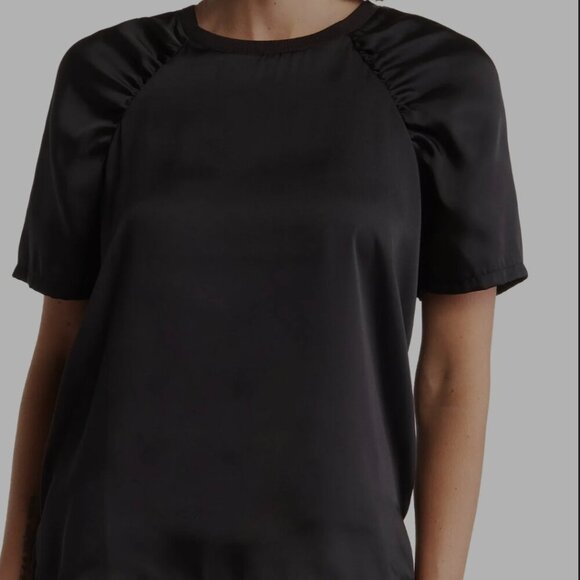 Dkny Tops - DKNY Ruched short SLEEVE TOP